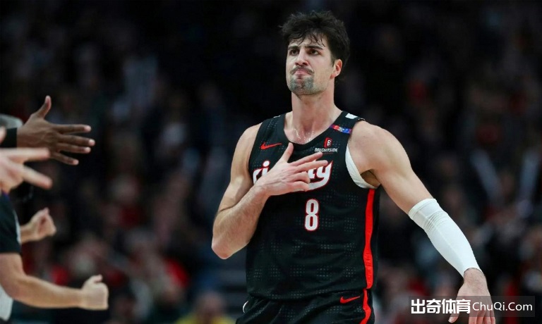 谷爱凌坡面,障碍技压群,资格赛独占,即时比分,比分直播,足球比分直播,球探体育