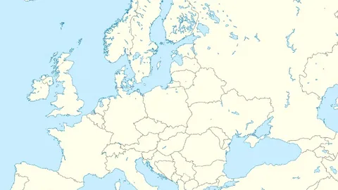 水上绝技惊艳，笑颜美女视频爆红网络