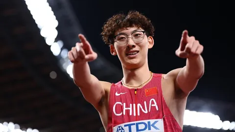 库里与巴特勒各取20+，勇士四将得分上双击败国王